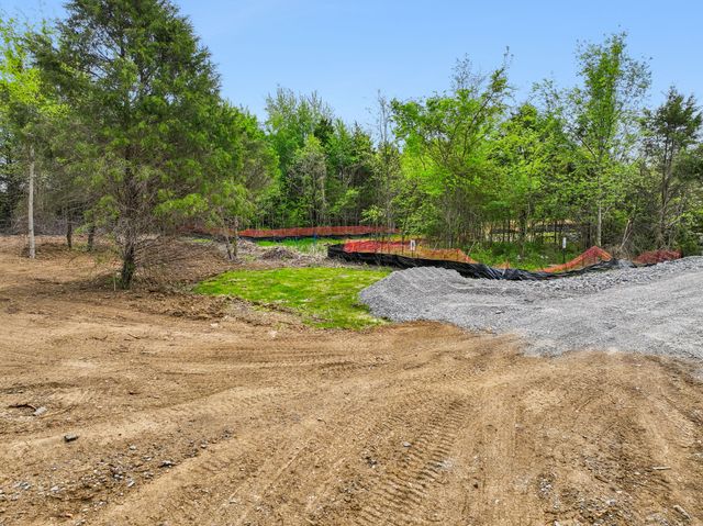 1410 Stroud Drive, Lebanon, TN 37087