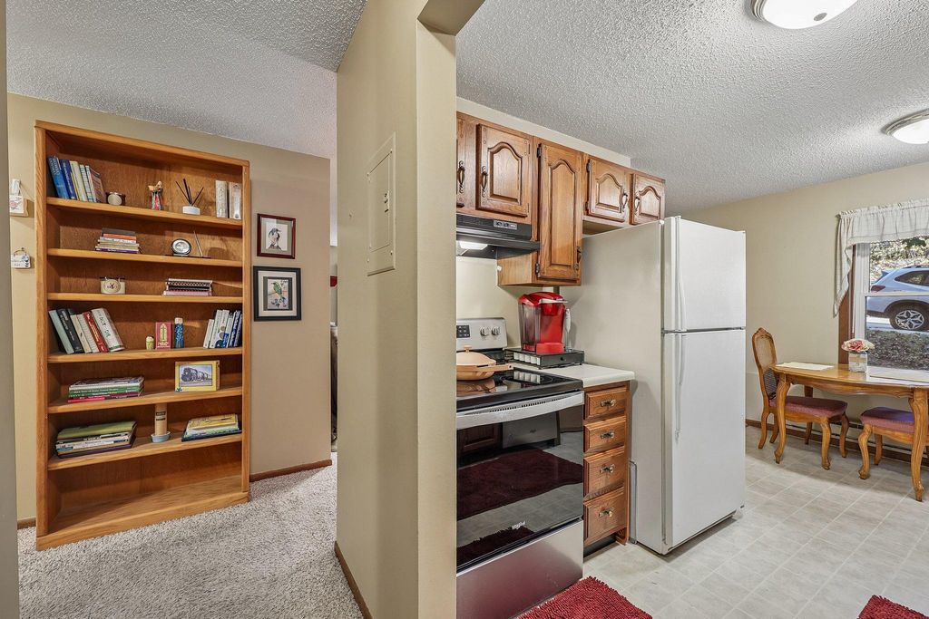 301 3rd Street S 103, Stillwater, MN 55082 — photo 4
