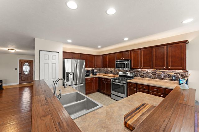 13691 Blue Springs Court, Dyer, IN 46311