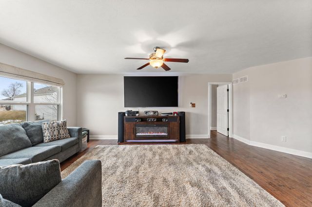 13691 Blue Springs Court, Dyer, IN 46311