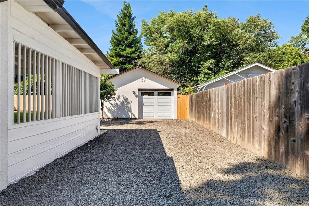 Image 53 of property listing at 977 Sarah, Chico, CA 95926