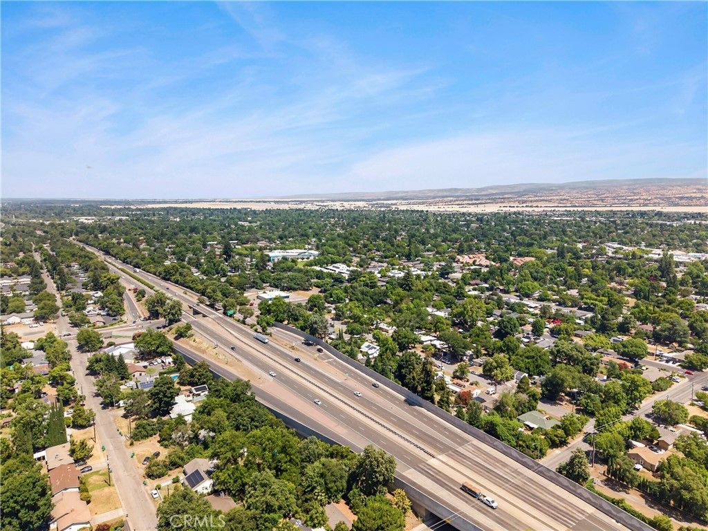 Image 65 of property listing at 977 Sarah, Chico, CA 95926