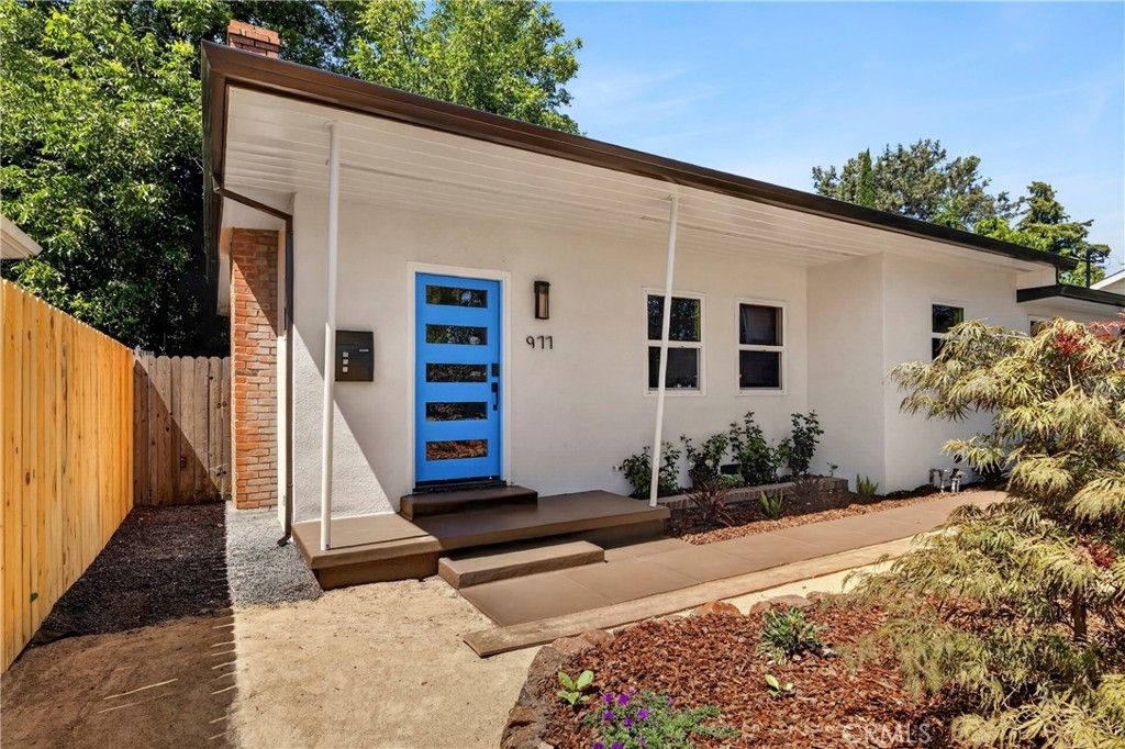 Image 7 of property listing at 977 Sarah, Chico, CA 95926