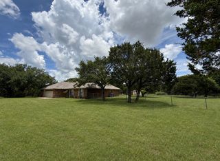 1192 Deer Trail, Glen Rose, TX 76043