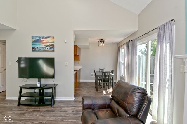 4106 Eagle Cove W Drive, Indianapolis, IN 46254