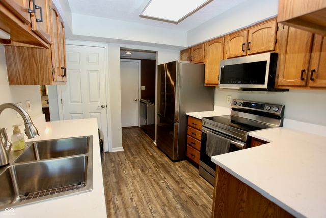 4106 Eagle Cove W Drive, Indianapolis, IN 46254