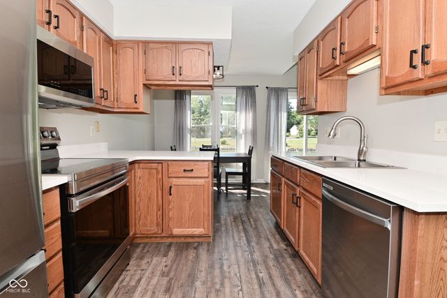 4106 Eagle Cove W Drive, Indianapolis, IN 46254