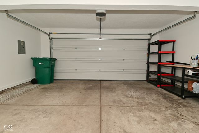 4106 Eagle Cove W Drive, Indianapolis, IN 46254