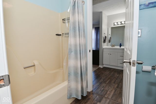 4106 Eagle Cove W Drive, Indianapolis, IN 46254