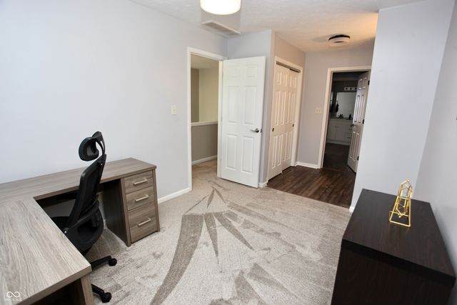 4106 Eagle Cove W Drive, Indianapolis, IN 46254