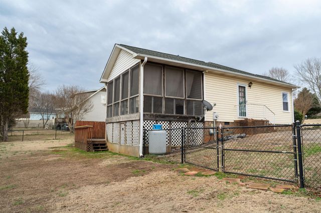 150 Parris Ridge Drive, Boiling Springs, SC 29316