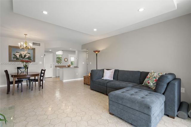 2851 Leonard Drive J306, Aventura, FL 33160