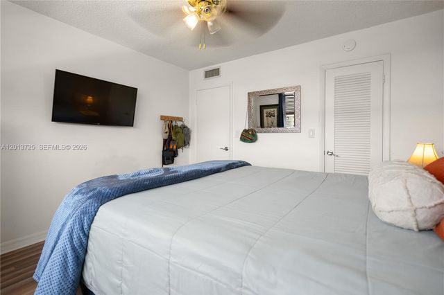 2851 Leonard Drive J306, Aventura, FL 33160