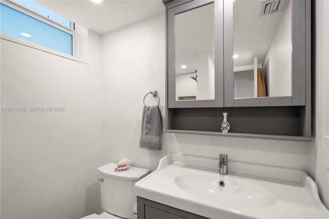2851 Leonard Drive J306, Aventura, FL 33160