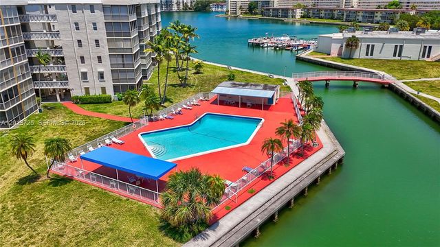 2851 Leonard Drive J306, Aventura, FL 33160