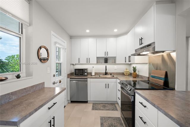 2851 Leonard Drive J306, Aventura, FL 33160