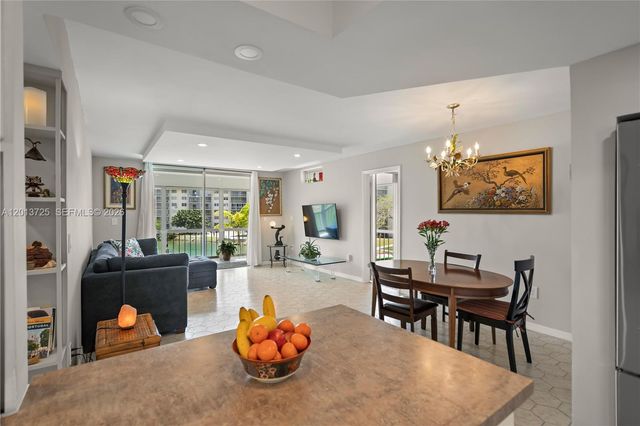 2851 Leonard Drive J306, Aventura, FL 33160