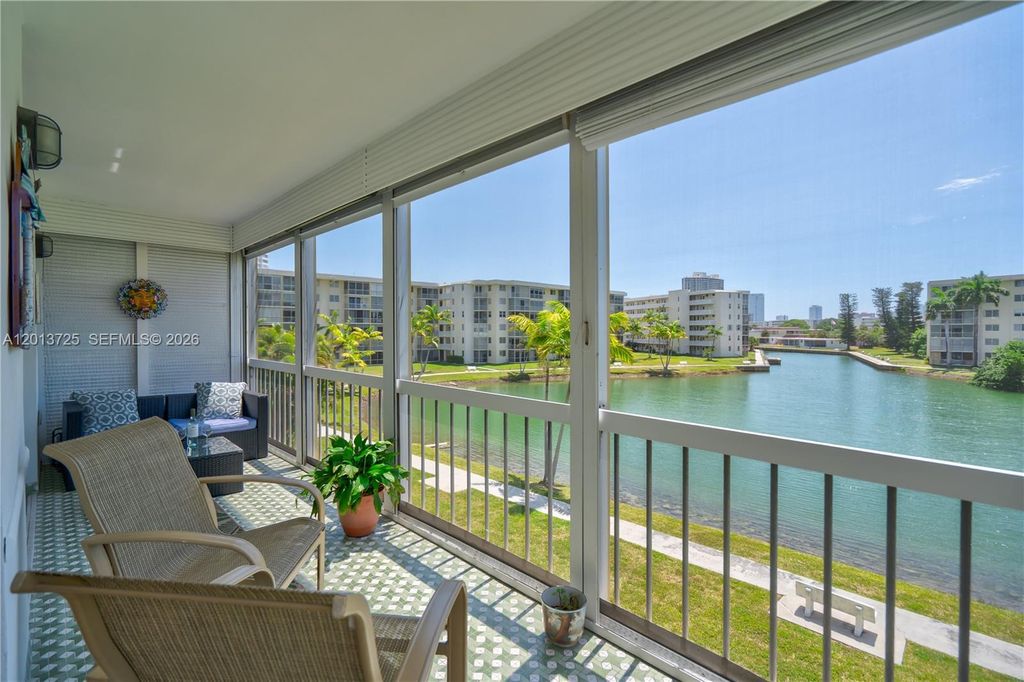 2851 Leonard Drive J306, Aventura, FL 33160