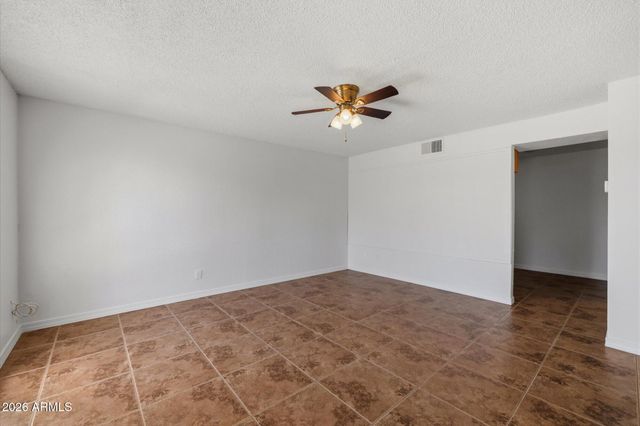 4615 N 39TH Avenue 19, Phoenix, AZ 85019