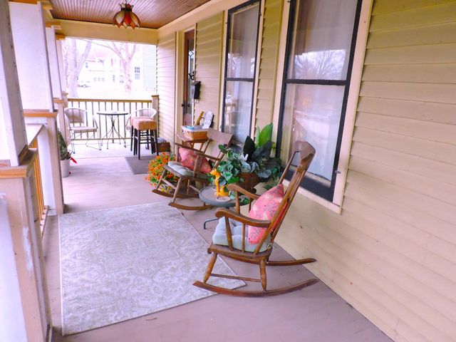 516 Riverside DRIVE, Fort Atkinson, WI 53538