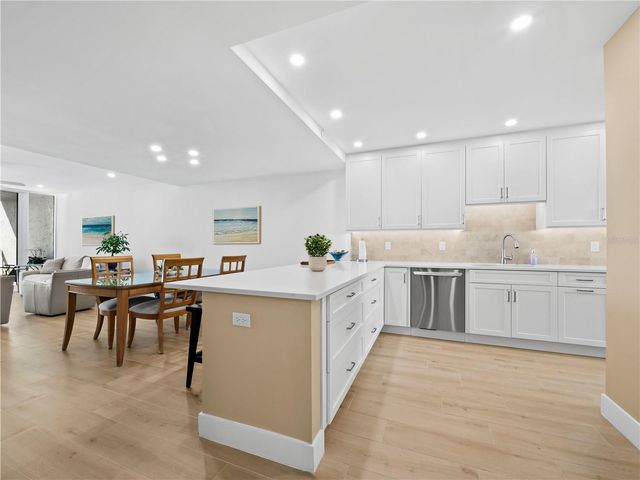 1135 GULF OF MEXICO DRIVE 605, Longboat Key, FL 34228