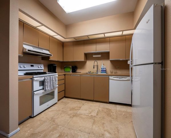 1135 GULF OF MEXICO DRIVE 605, Longboat Key, FL 34228