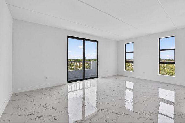 250 W Hidden Valley Boulevard 104, Boca Raton, FL 33487