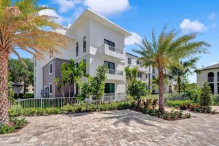 250 W Hidden Valley Boulevard 104, Boca Raton, FL 33487