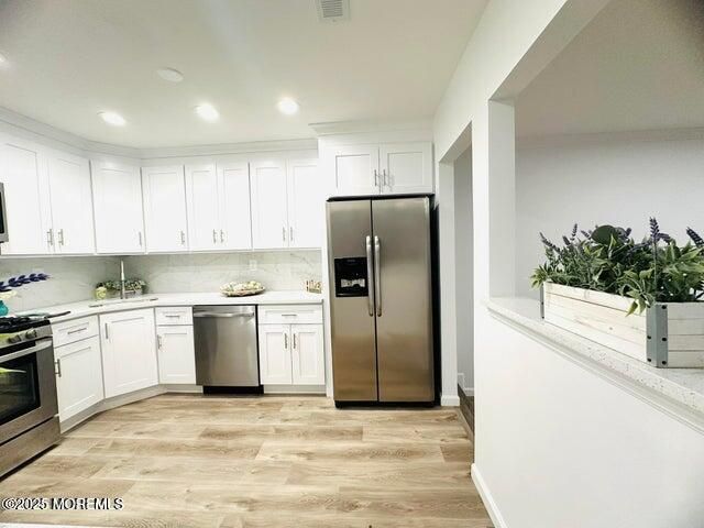 16 Gerard Place, Sayreville, NJ 08859