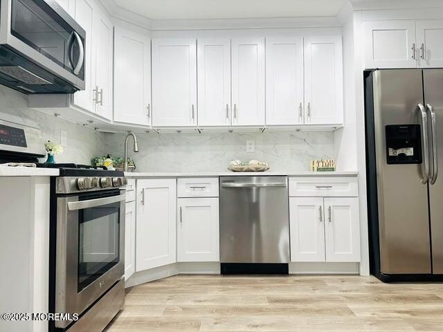 16 Gerard Place, Sayreville, NJ 08859