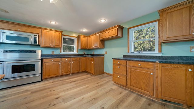 8540 Manchester Road, Capron, IL 61012