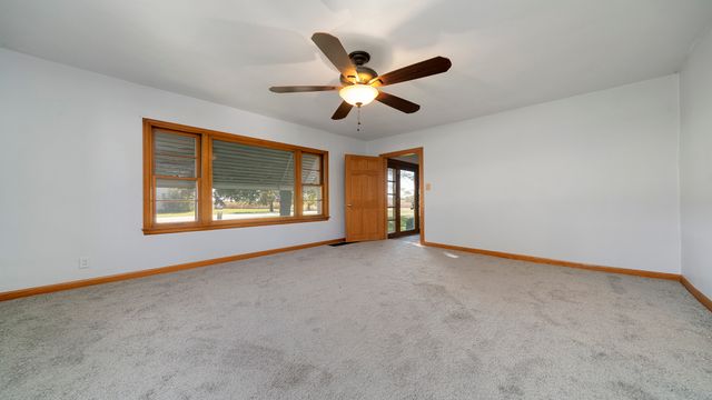 8540 Manchester Road, Capron, IL 61012