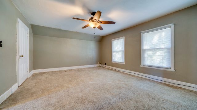 8540 Manchester Road, Capron, IL 61012