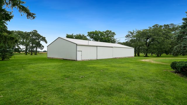 8540 Manchester Road, Capron, IL 61012
