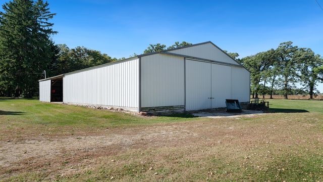 8540 Manchester Road, Capron, IL 61012