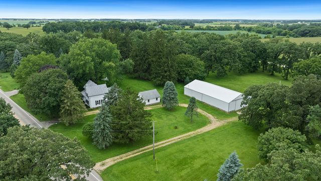 8540 Manchester Road, Capron, IL 61012