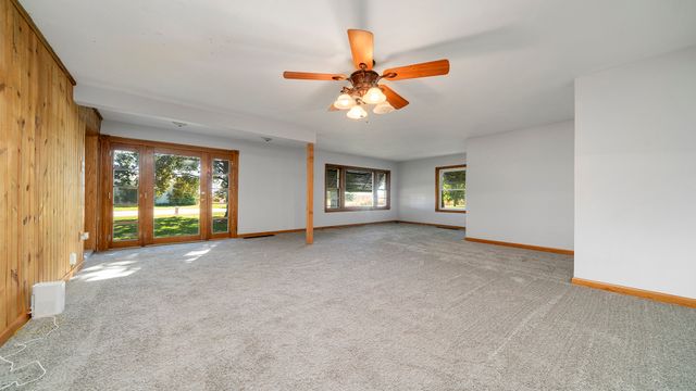 8540 Manchester Road, Capron, IL 61012