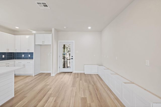 28 Wood Glen DR, Wimberley, TX 78676