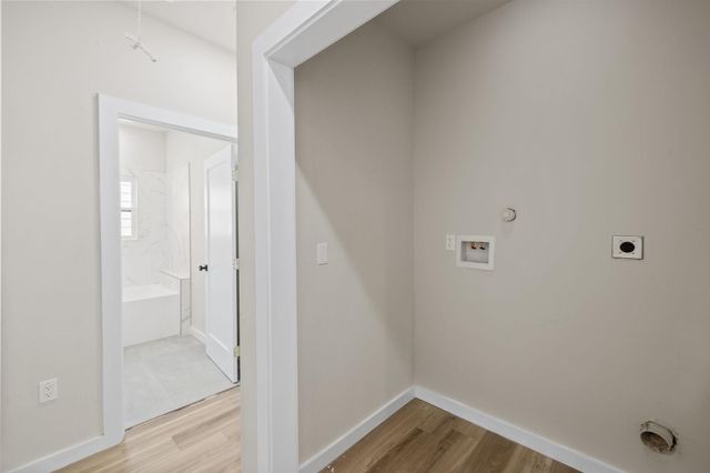 28 Wood Glen DR, Wimberley, TX 78676