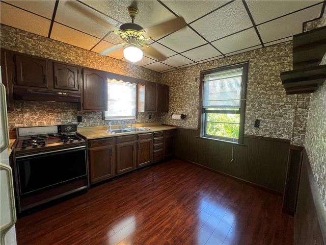 225 East St Joseph Street, Easton, PA 18042