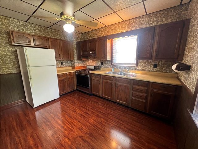 225 East St Joseph Street, Easton, PA 18042
