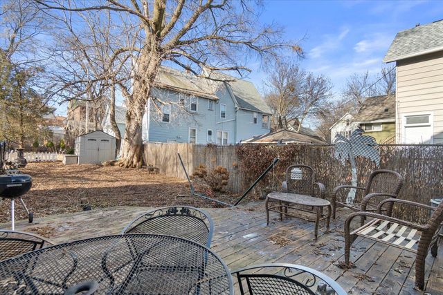 1751 N Franklin PLACE, Milwaukee, WI 53202