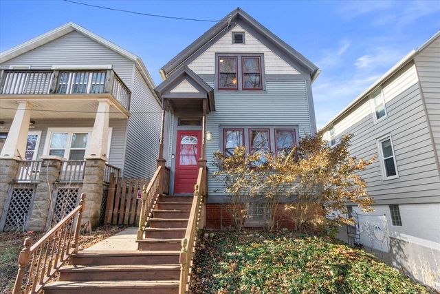 1751 N Franklin PLACE, Milwaukee, WI 53202