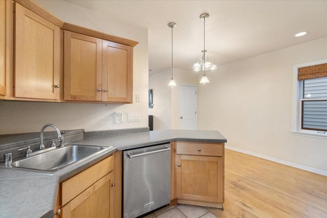 1751 N Franklin PLACE, Milwaukee, WI 53202