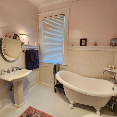 1198 Perry Street, Helena, AR 72342
