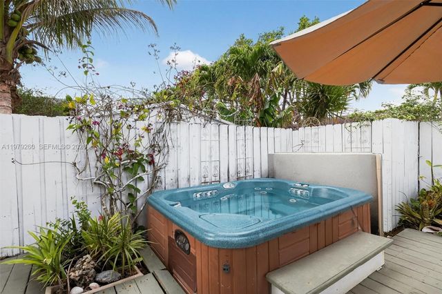 10230 SW 130th Ave, Miami, FL 33186