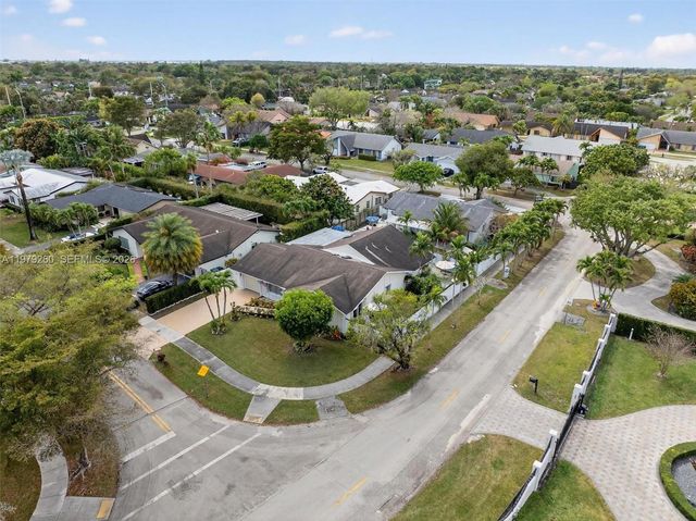 10230 SW 130th Ave, Miami, FL 33186