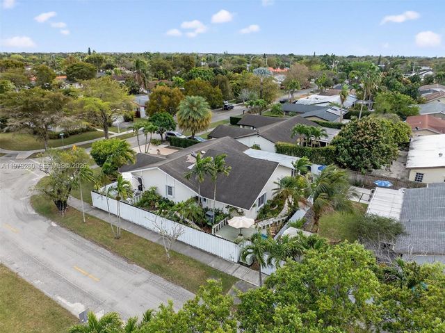 10230 SW 130th Ave, Miami, FL 33186