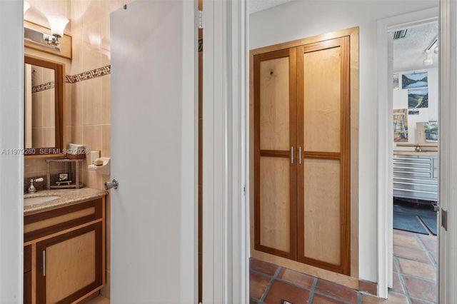 10230 SW 130th Ave, Miami, FL 33186