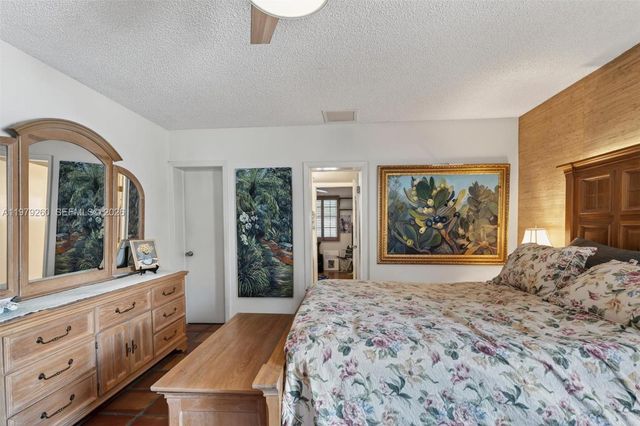 10230 SW 130th Ave, Miami, FL 33186